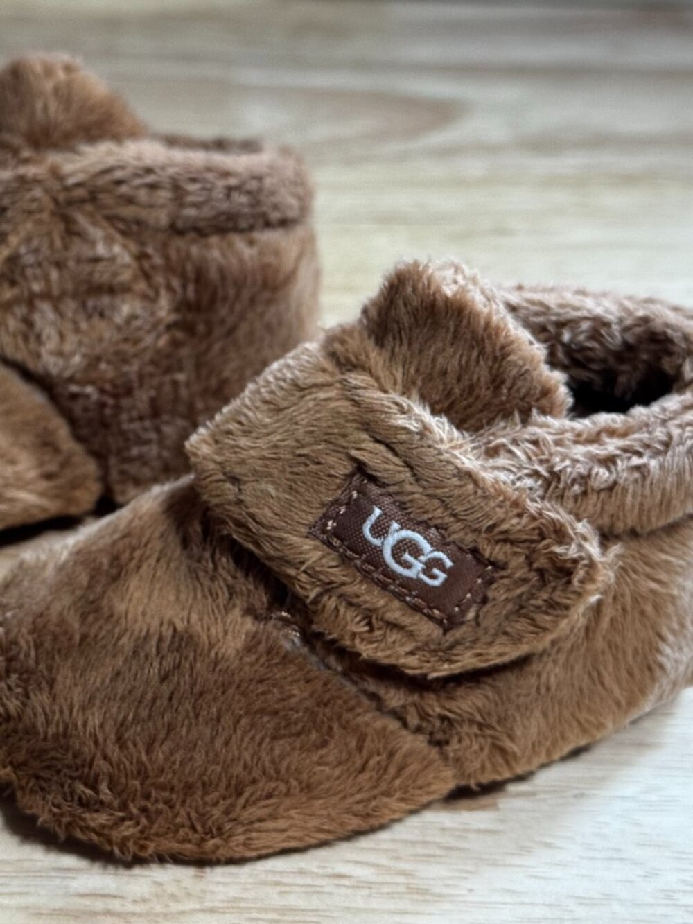 UGG Bixbee Baby Booties Chestnut Size 2/3 6-12M, Unisex, Cozy, Fall, Winter